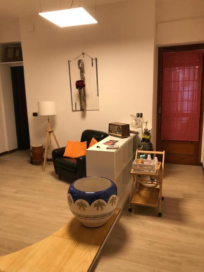 Acimaremonti Bed & Breakfast Ачиреале Екстериор снимка
